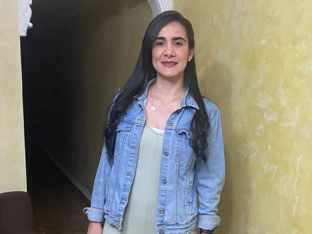 Foto de perfil de modelo de webcam de ernestina