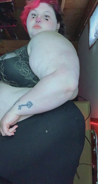 Performer ssbbwtatted Photo 9