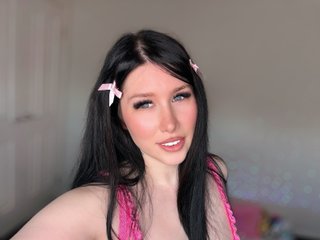 Imagen de perfil de modelo de cámara web de KyraFae