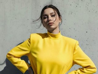 Foto de perfil de modelo de webcam de UrAdore 