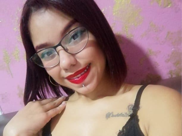 Imagen de perfil de modelo de cámara web de nairobyyxxx