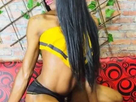 Image de profil du modèle de webcam AishaDirty