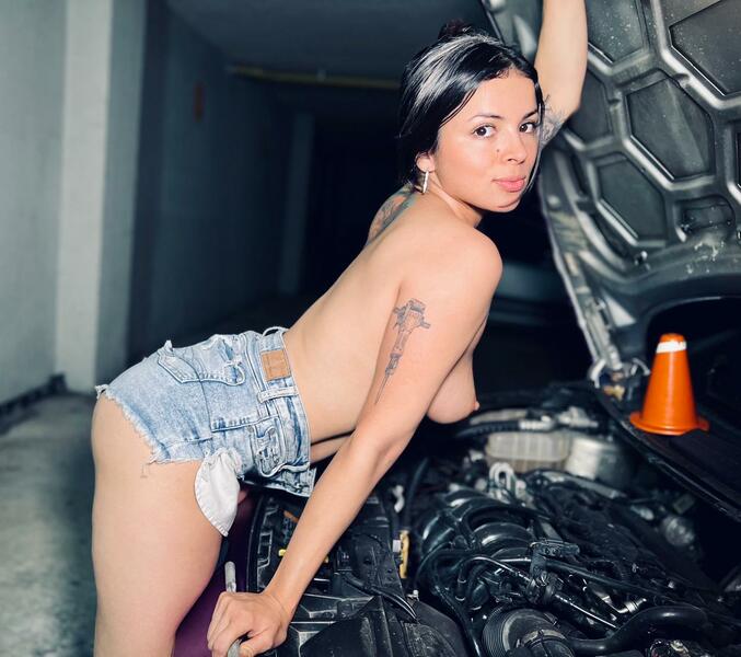 Performer Marcee21 Photo 4