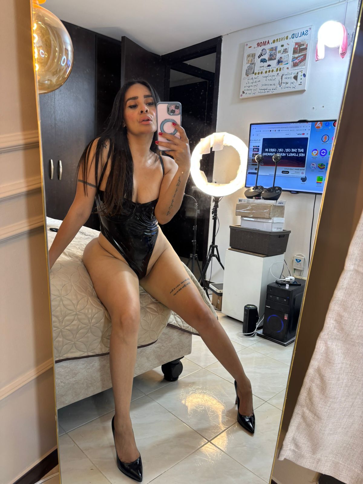 Intérprete AlishaCartier Foto 3