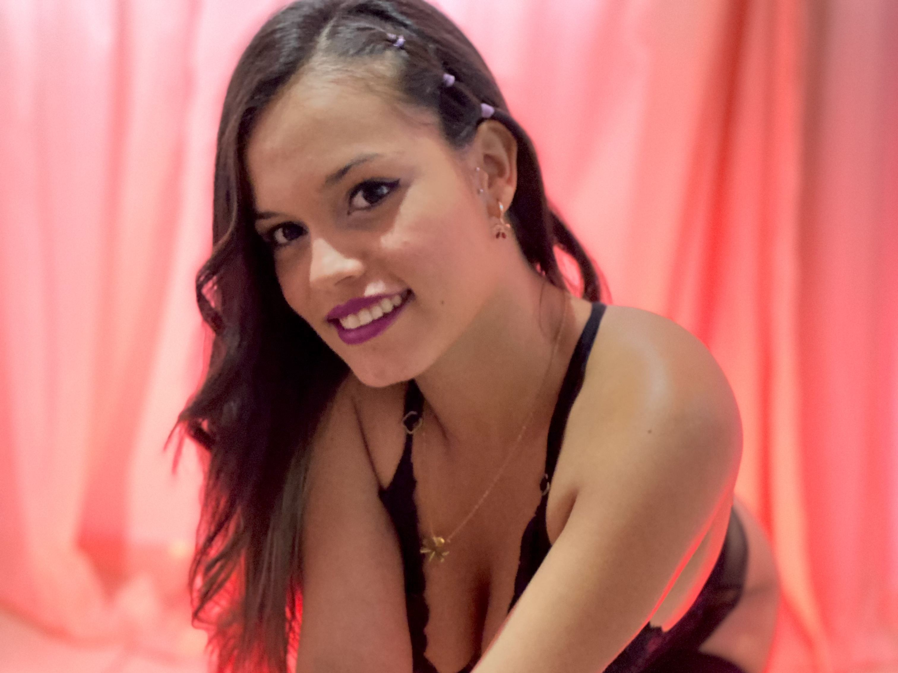 Foto de perfil de modelo de webcam de violethaMontana 