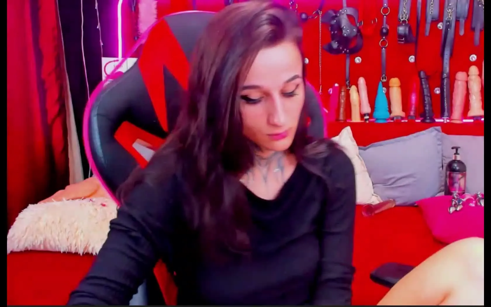 Interprete ArinaPeach Video 1