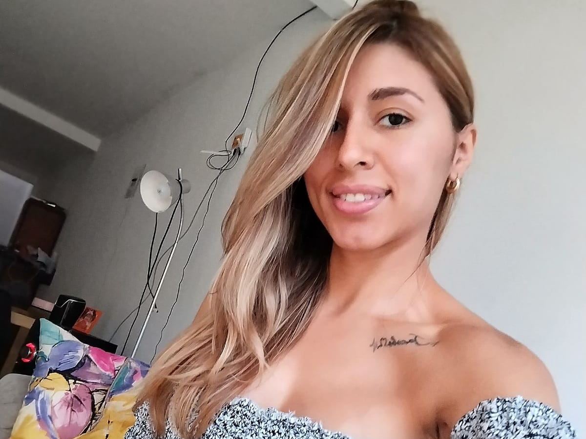 Foto de perfil de modelo de webcam de kattyhot18 