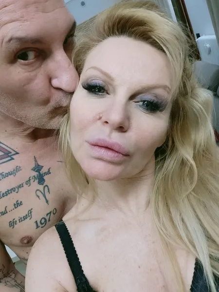 Interprete NatashaAndChris Foto 5