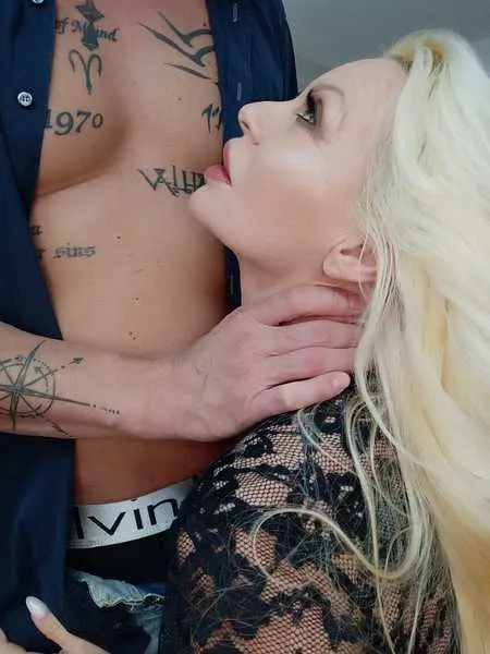 Interprete NatashaAndChris Foto 10