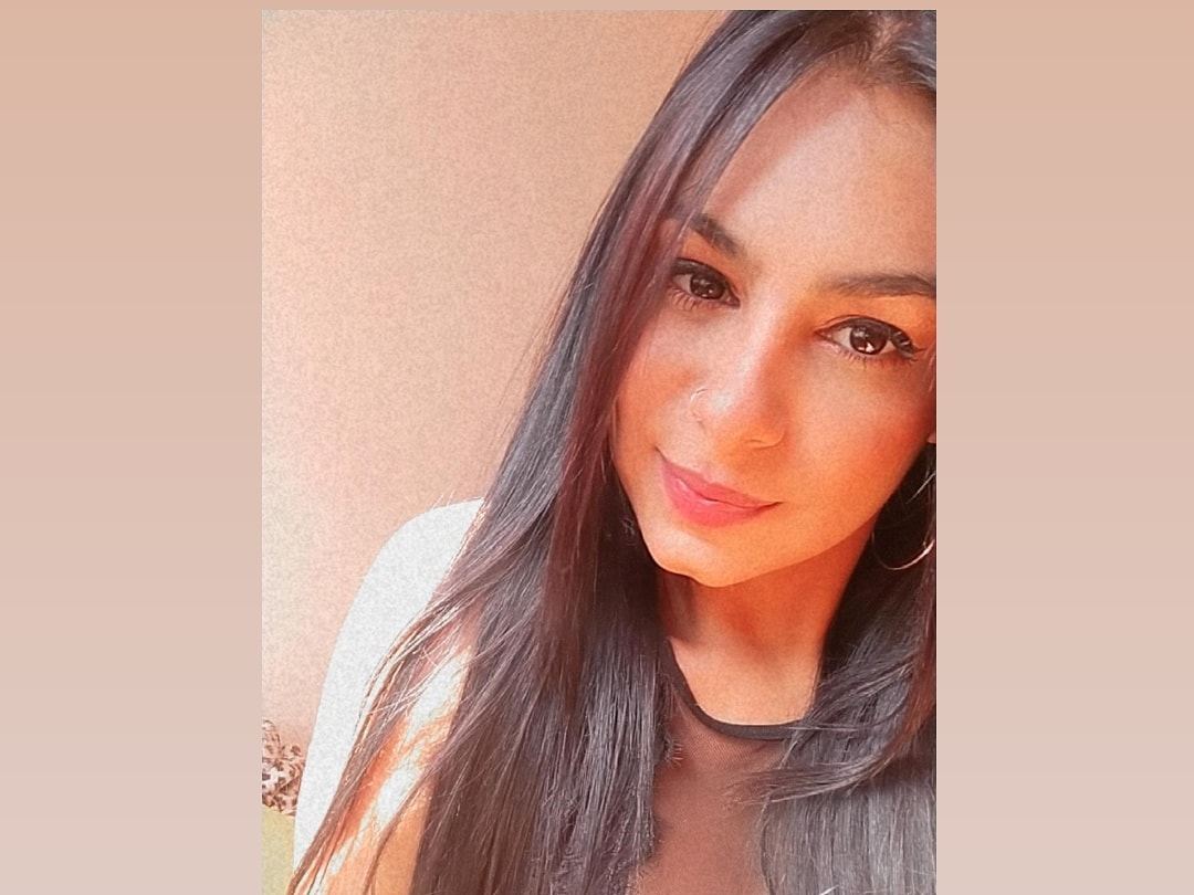 Foto de perfil de modelo de webcam de AALIYAHSUAREZ 