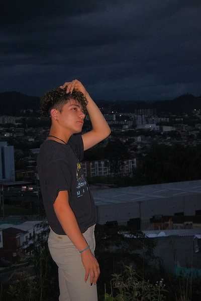 Intérprete Aroncruz Foto 4