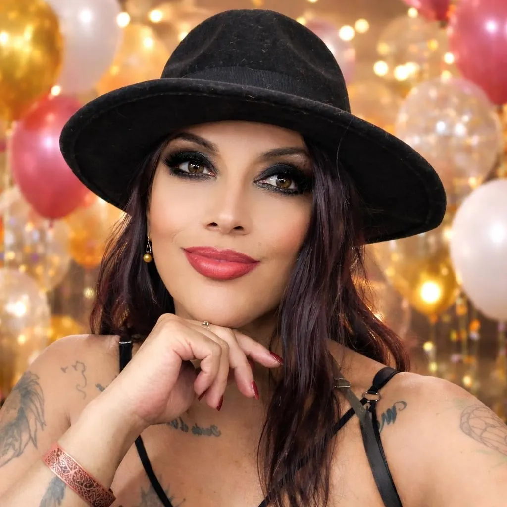 Darsteller SharySquirtTits Foto 7