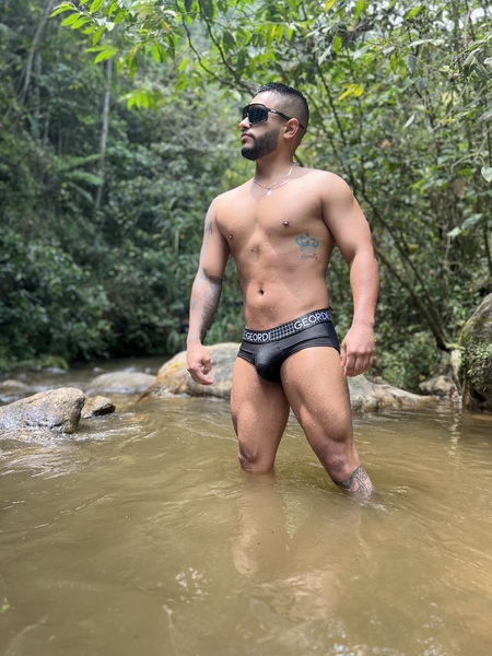 Utøver YeisonJones Bilde 8