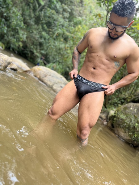 Utøver YeisonJones Bilde 5