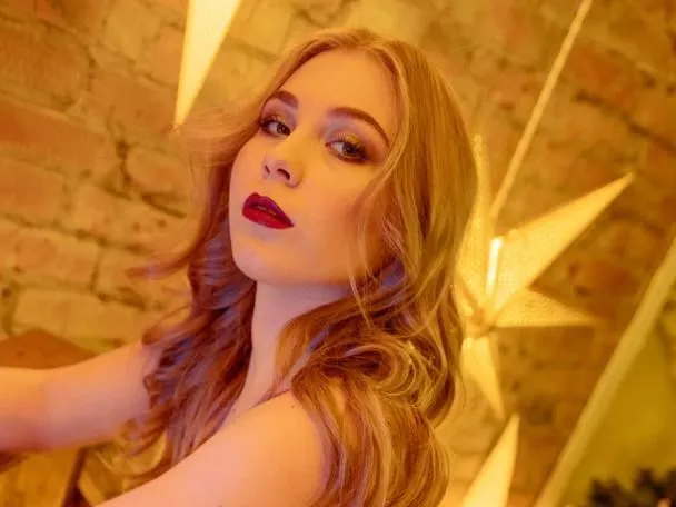 LizzieGoldlavers cam model profile picture