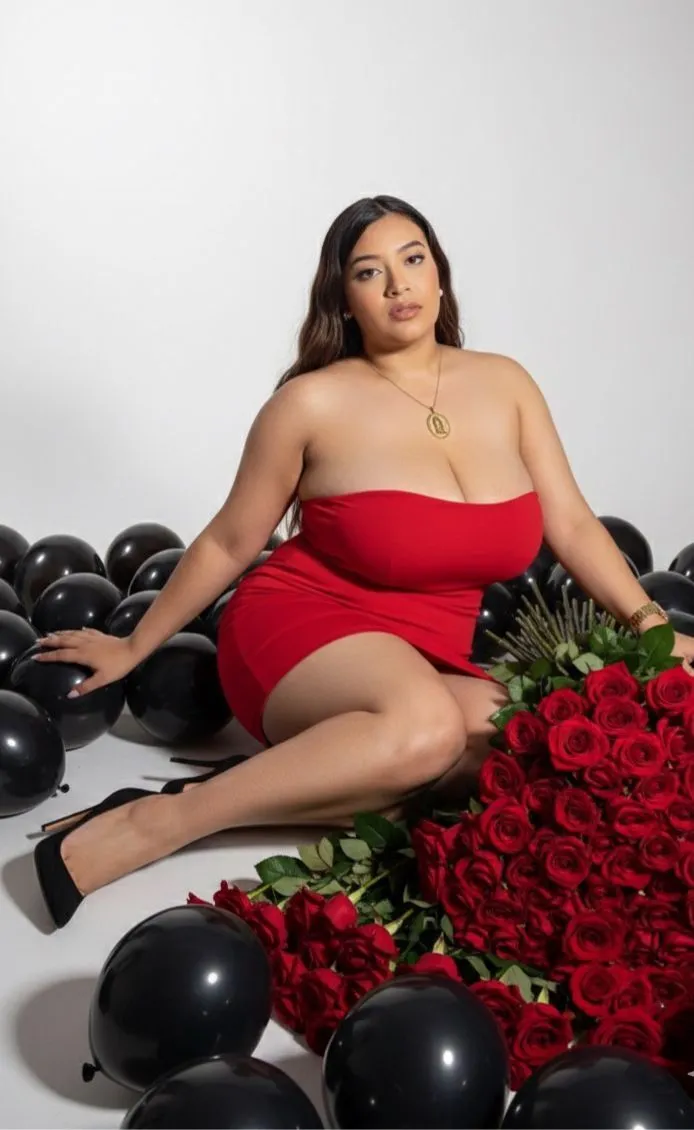 Utøver MollyBigBoobsx Bilde 1