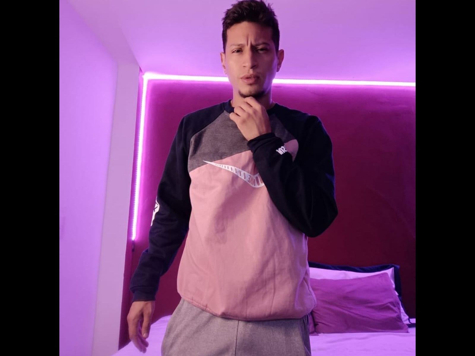 AlessioStone Profilbild des Cam-Modells 