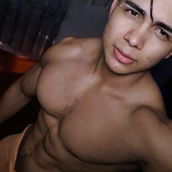 Utøver ChoreyThaiylor Bilde 12