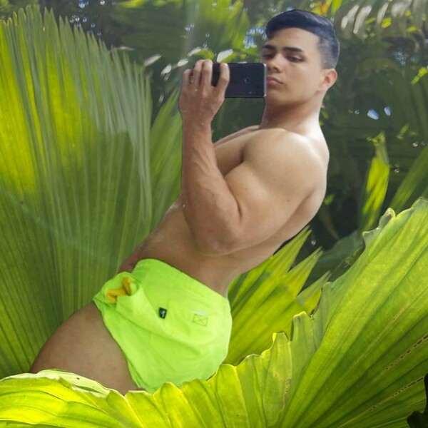 Utøver ChoreyThaiylor Bilde 10