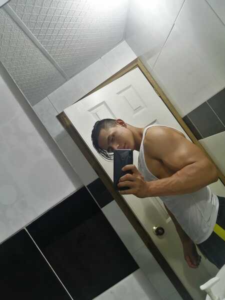 Utøver ChoreyThaiylor Bilde 7