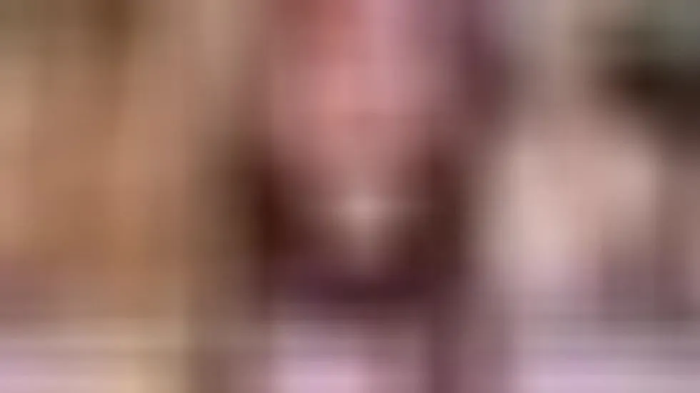 Interprete TableToplessORG Video 1