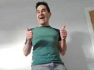 MattLong Profilbild des Cam-Modells 