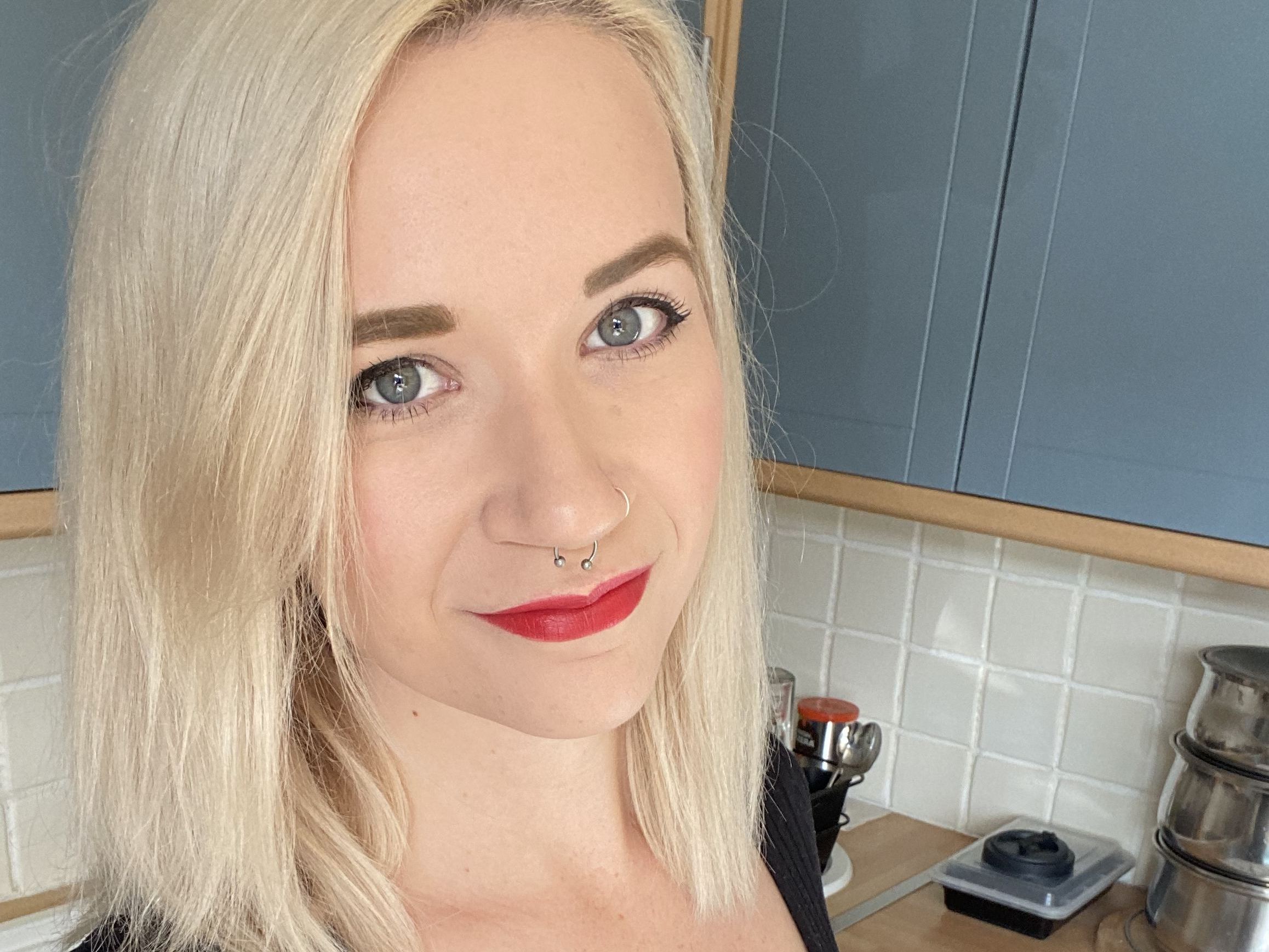 HotBlondePoppy profilbild på webbkameramodell 