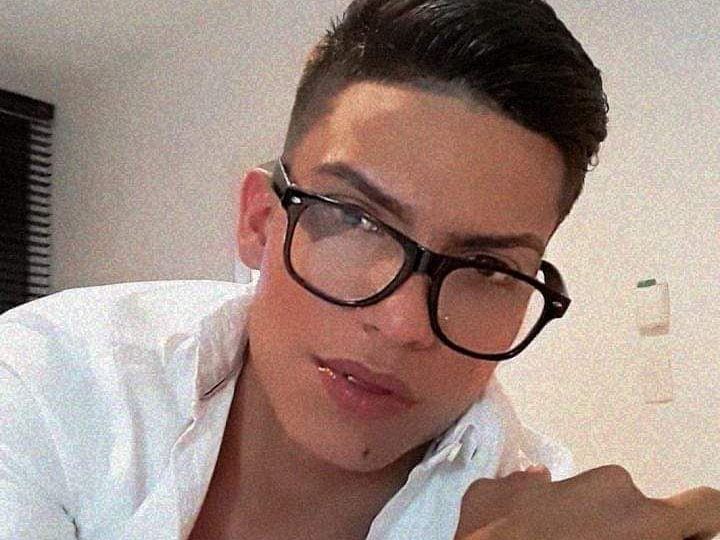 MaximilianoBeltran profilbild på webbkameramodell 