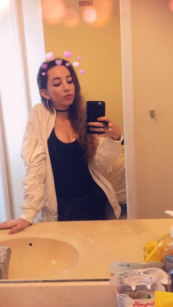 Intérprete MayaMones Foto 3