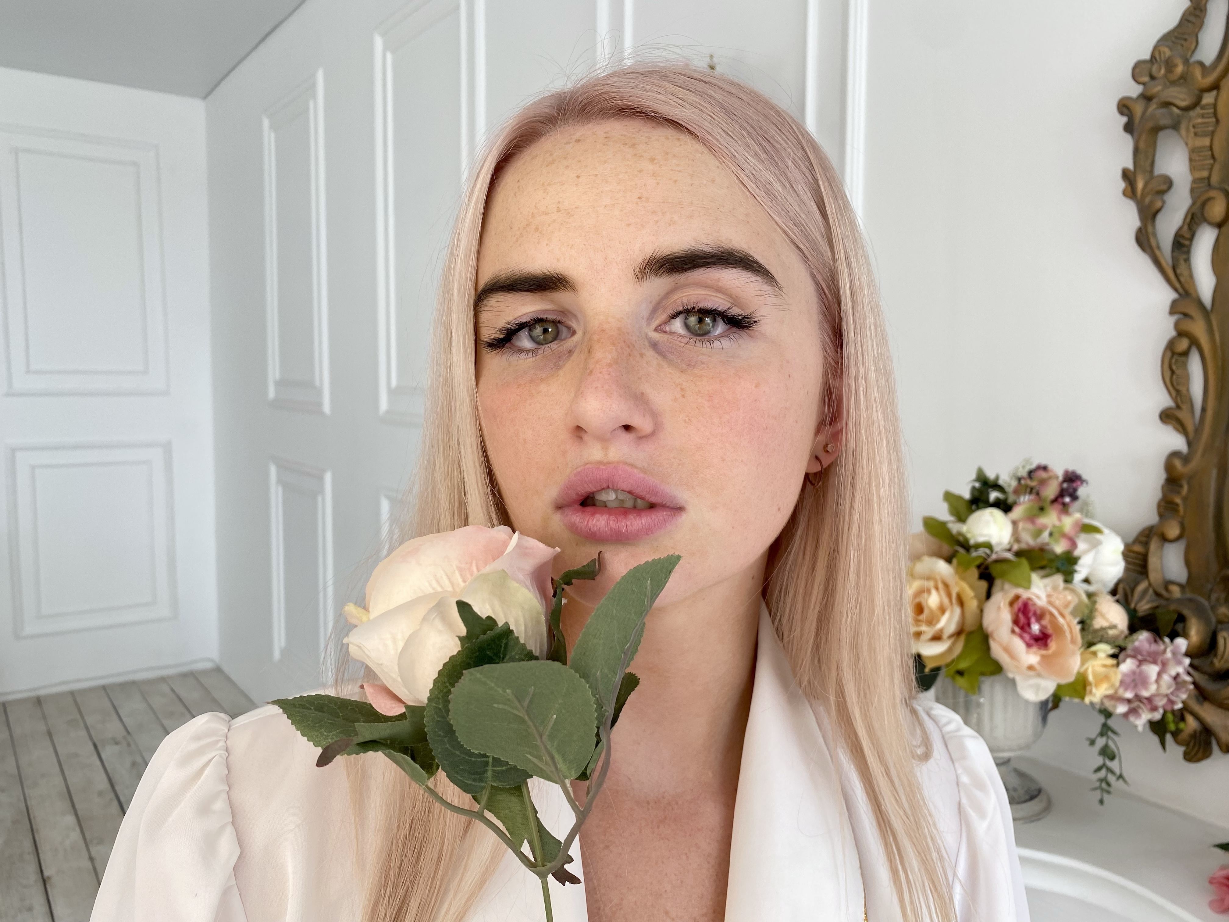 HaileyWhite immagine del profilo del modello di cam