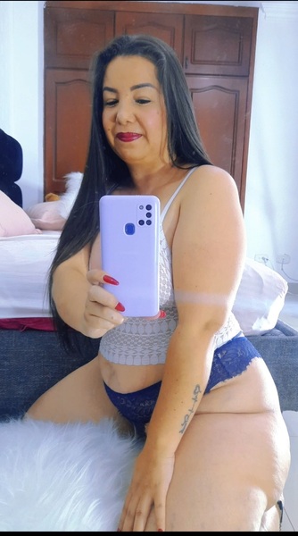 Performer MysteryMommy Photo 6