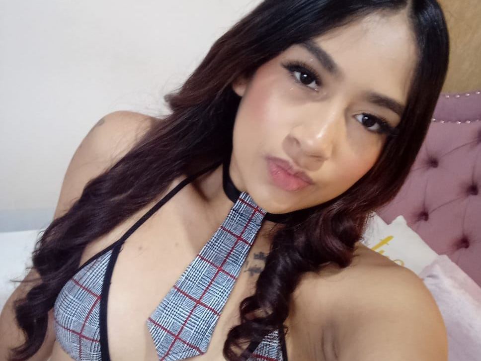 Foto de perfil de modelo de webcam de JuliCortez 