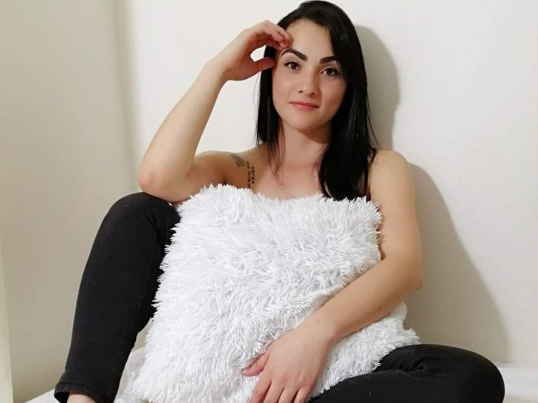 AnnaKalho immagine del profilo del modello di cam