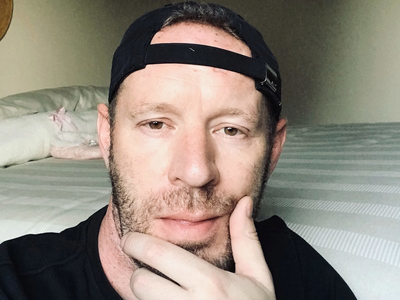 Intérprete AdamWhitely Foto 8