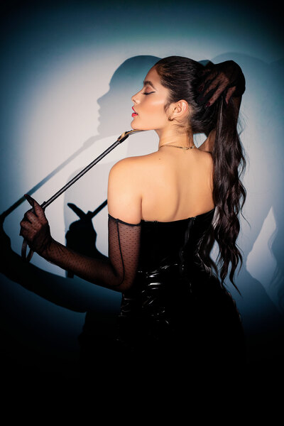 Performer GaleBrown Photo 12