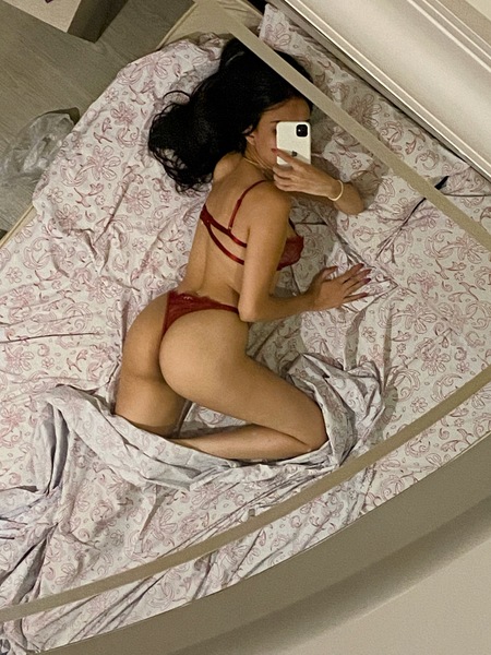 Performer Elah22k Photo 4