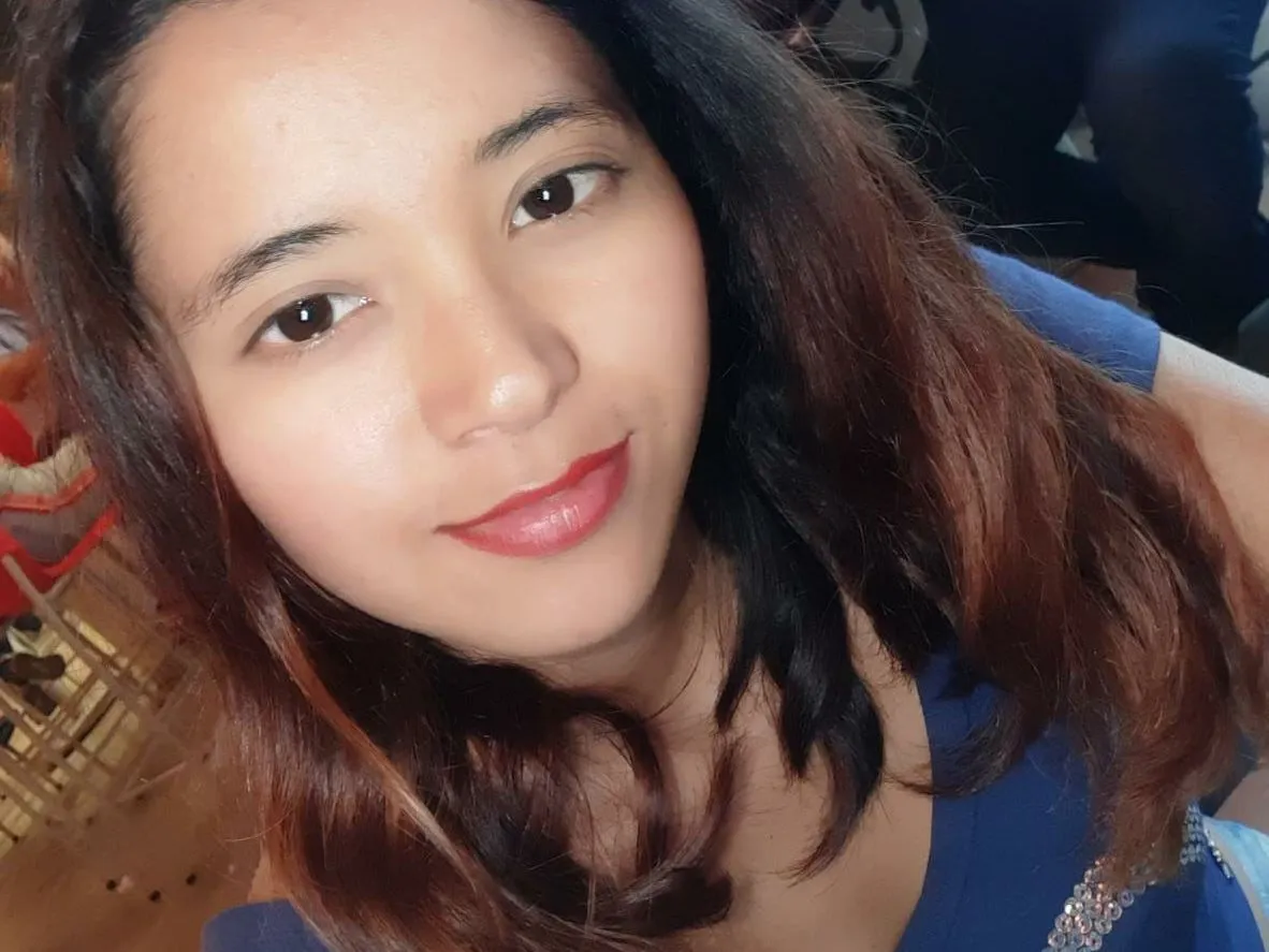 Foto de perfil de modelo de webcam de Emapetite19