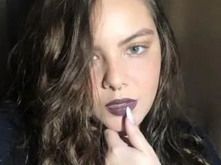 Image de profil du modèle de webcam Carolynnbomb