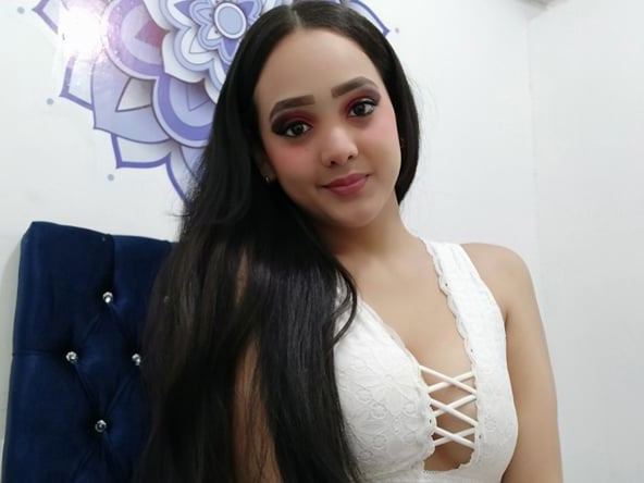 Image de profil du modèle de webcam AlySinner