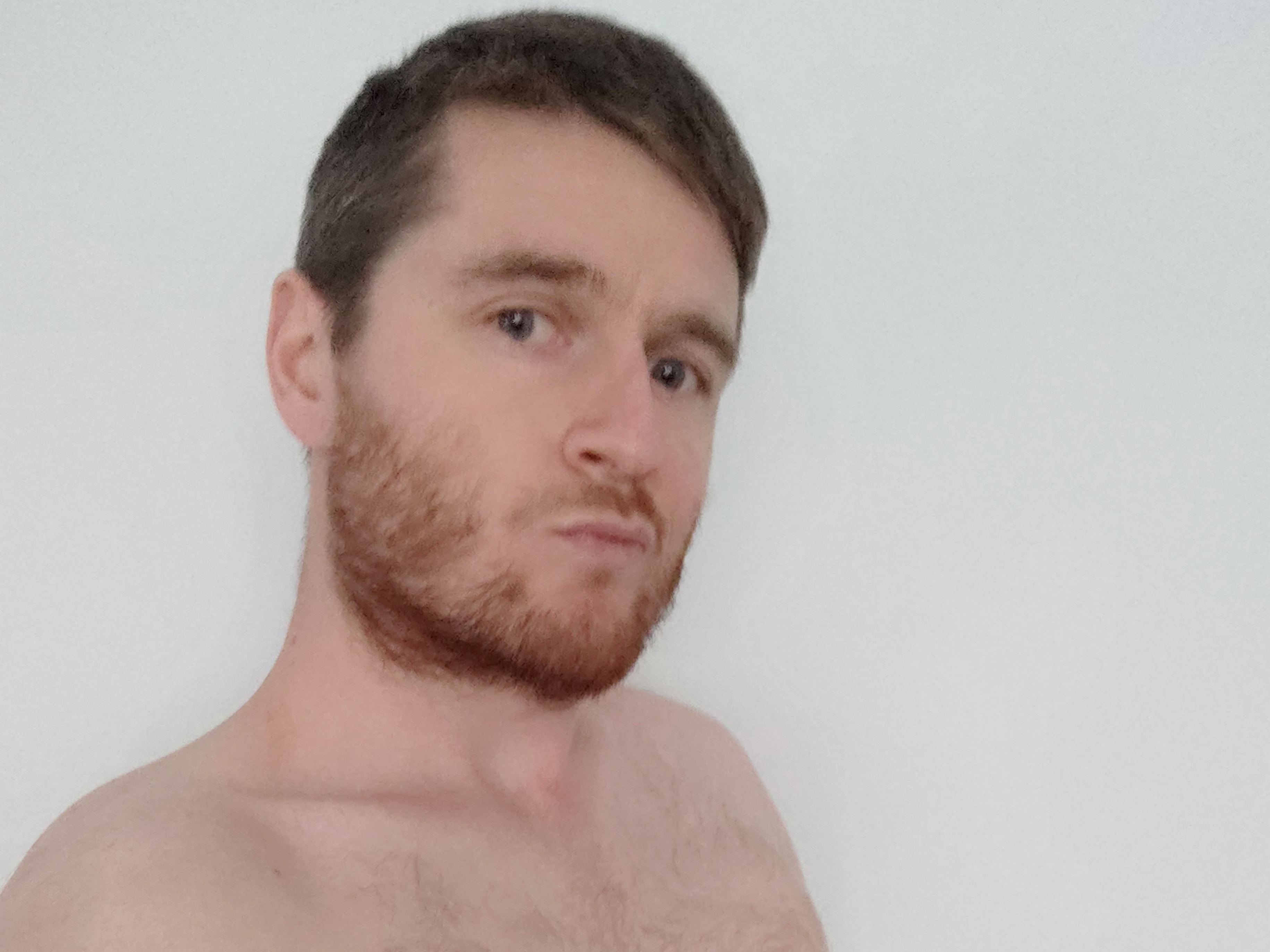 Image de profil du modèle de webcam James28M