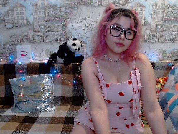 Image de profil du modèle de webcam RoxyDelux