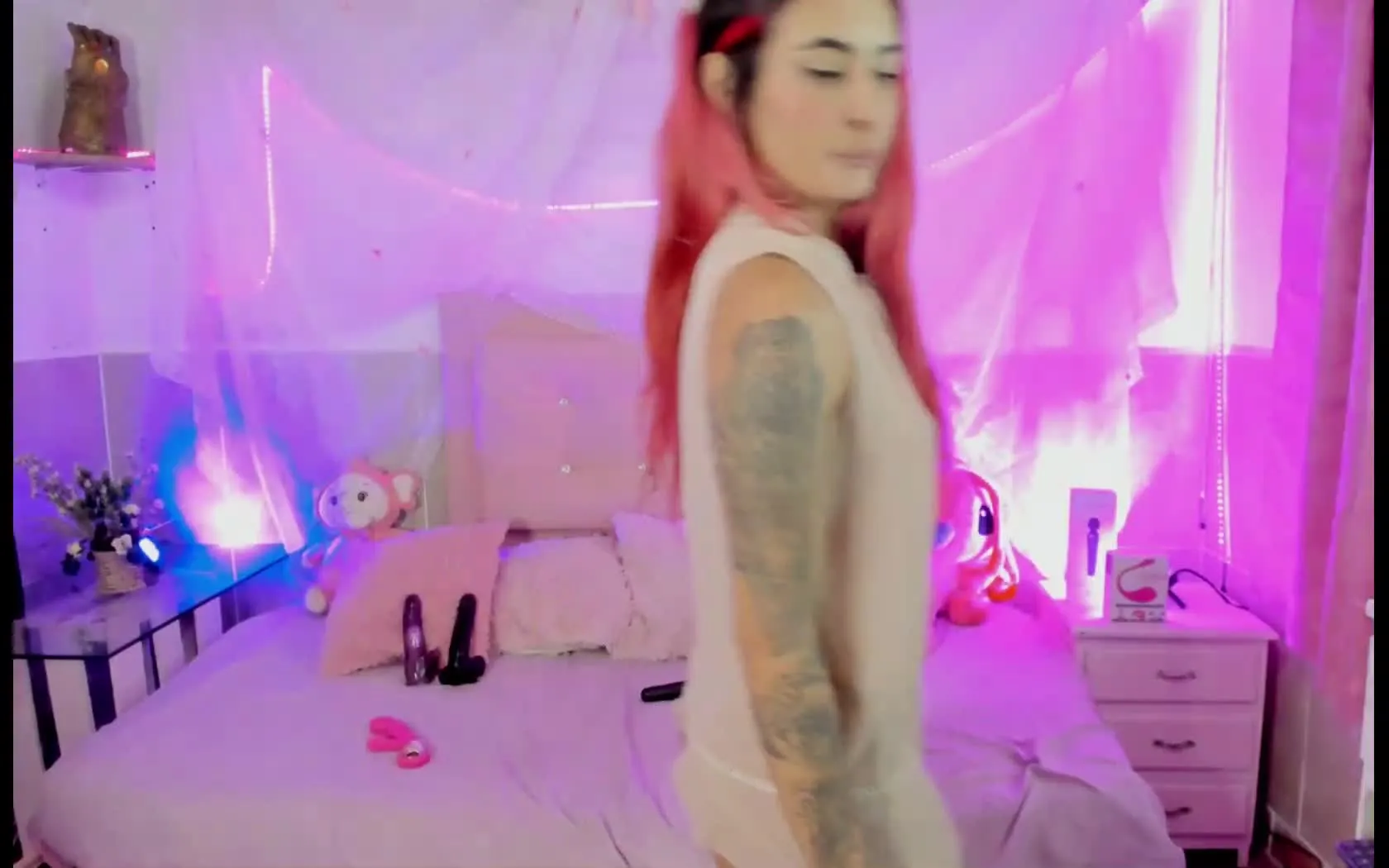 Utøver NaomyTatss Video 1