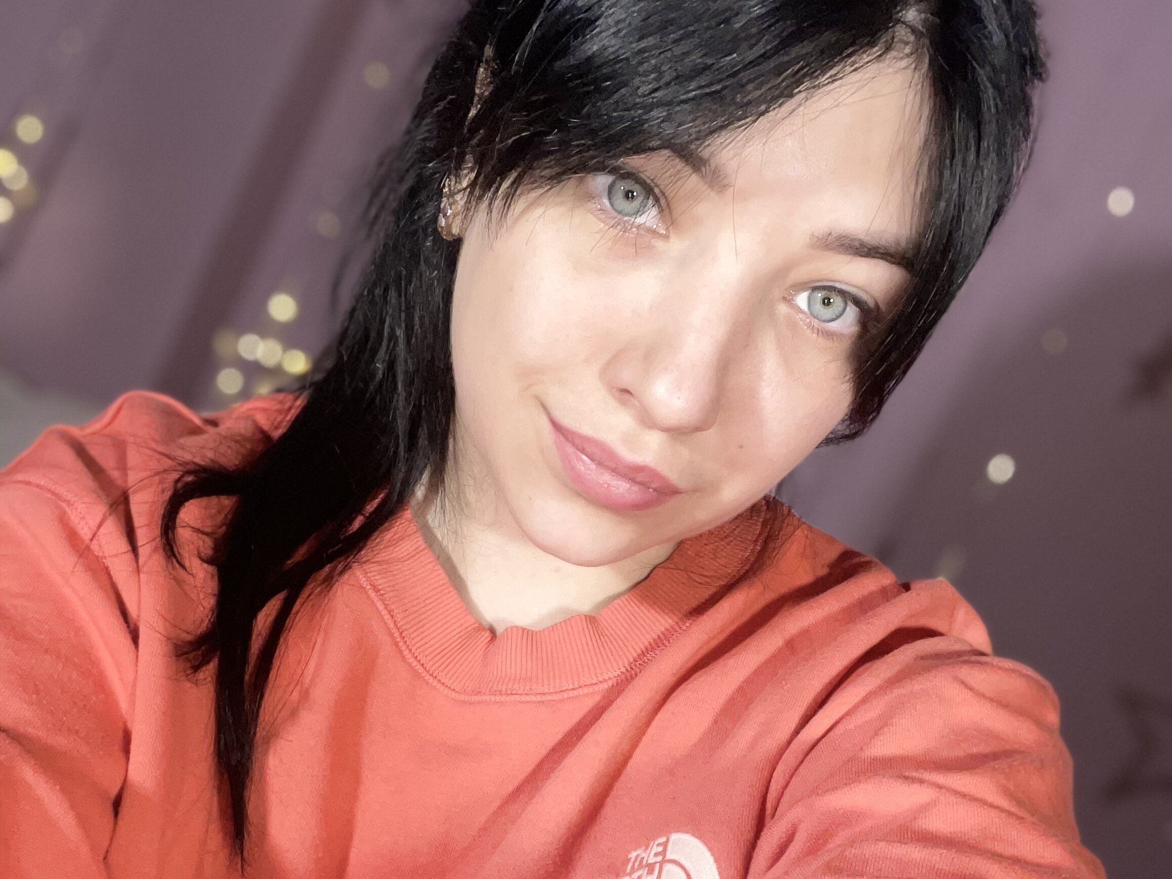 CutieBlueEyez cam model profile picture 