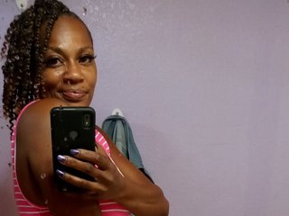 Image de profil du modèle de webcam SweetSkeet81