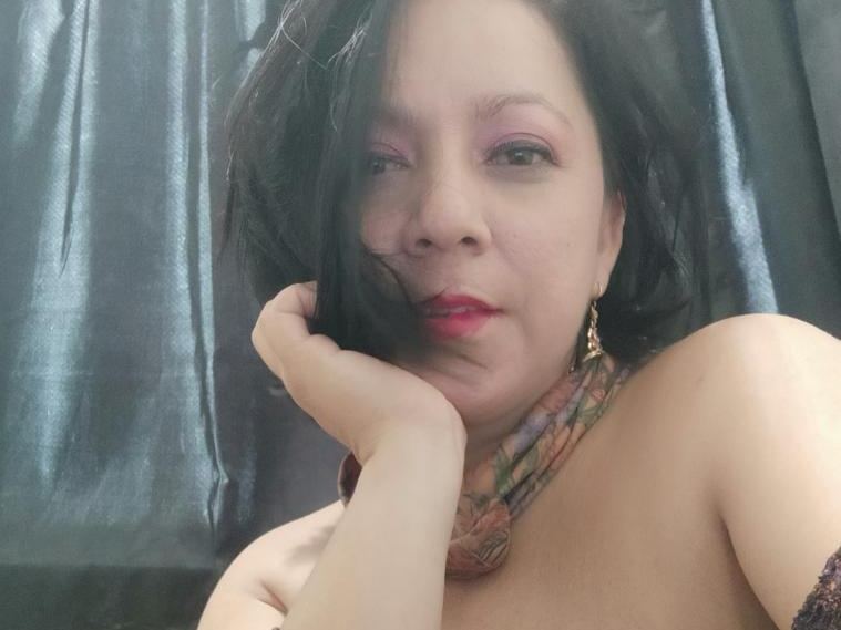 Foto de perfil de modelo de webcam de charlott99 