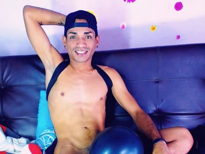 Foto de perfil de modelo de webcam de matteoo 