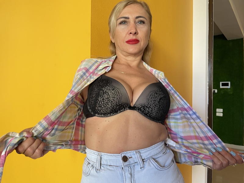 Interprete SarrahMature69 Foto 12