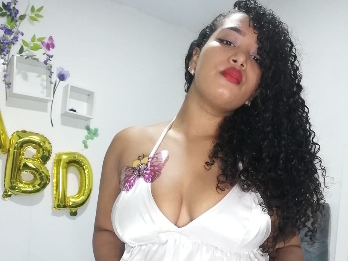 Alejandrahotlove immagine del profilo del modello di cam