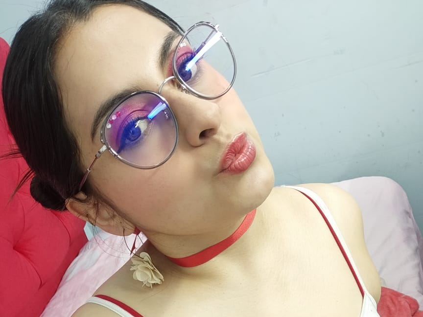 Image de profil du modèle de webcam laurasshxt