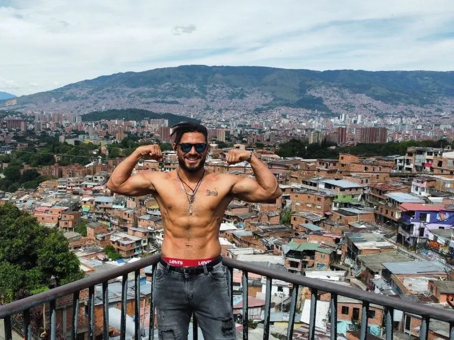 Manolorivera18 Profilbild des Cam-Modells